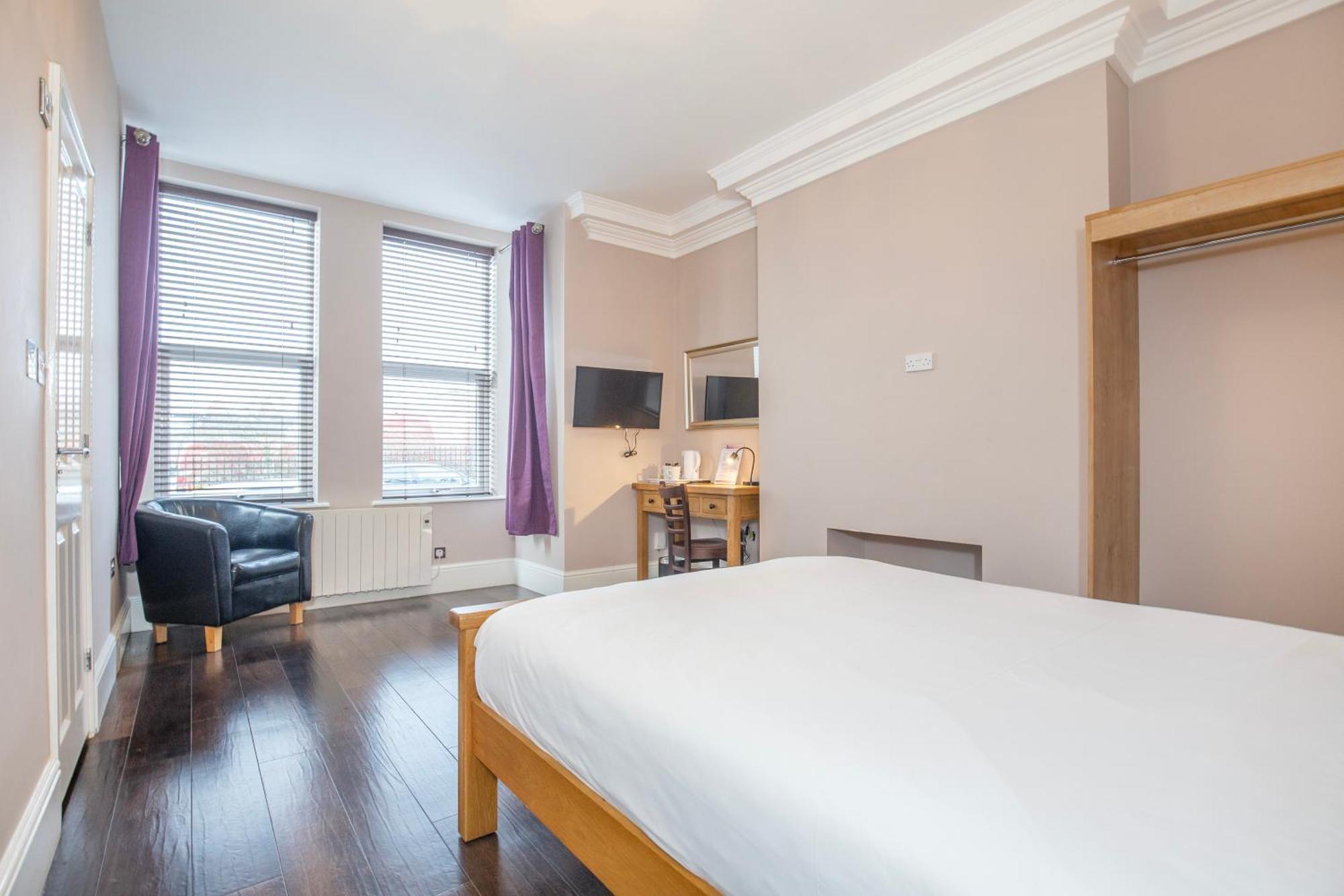 Marlborough Hotel NWI Esterno foto